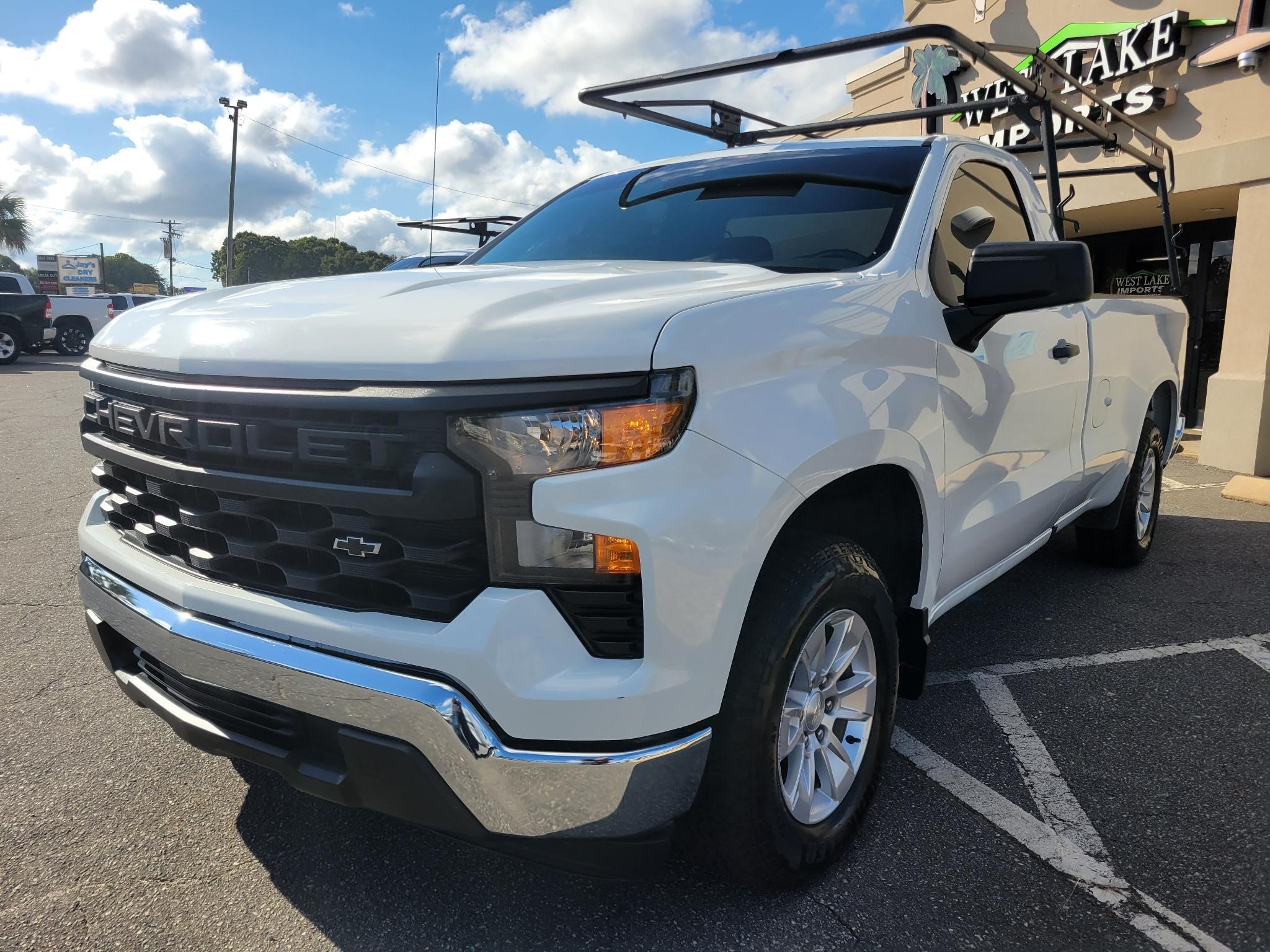 Chevrolet Silverado 1500 2WD Reg Cab 140" Work Truck 2023