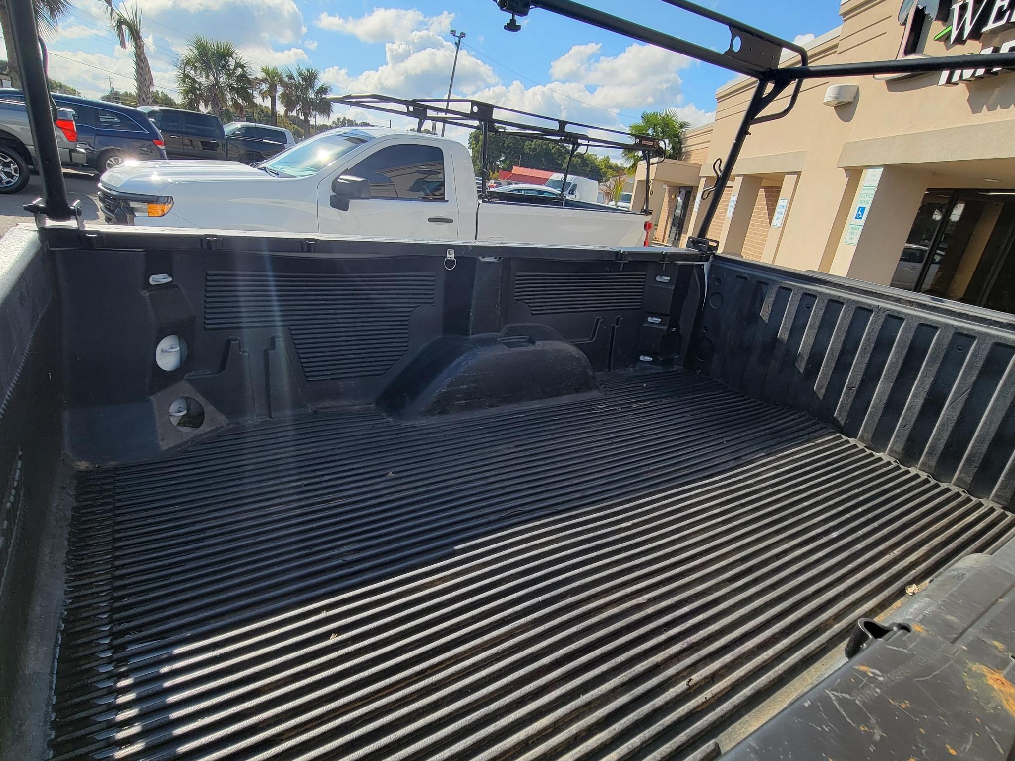 Chevrolet Silverado 1500 2WD Reg Cab 140" Work Truck 2023