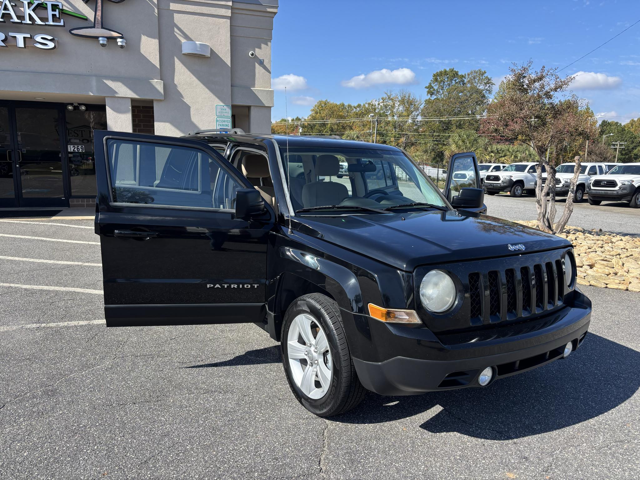 Jeep Patriot FWD 4dr Latitude 2013