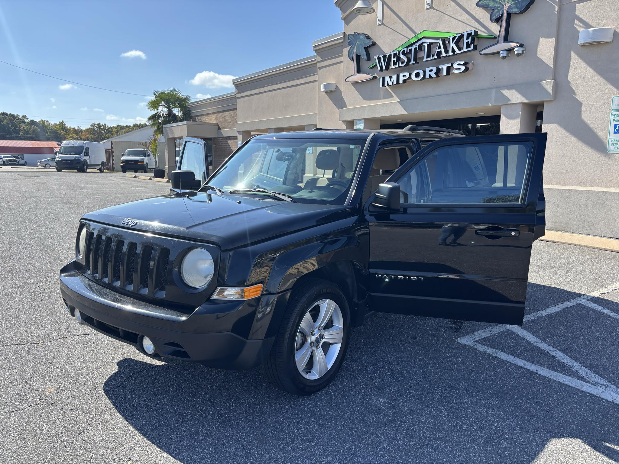 Jeep Patriot FWD 4dr Latitude 2013