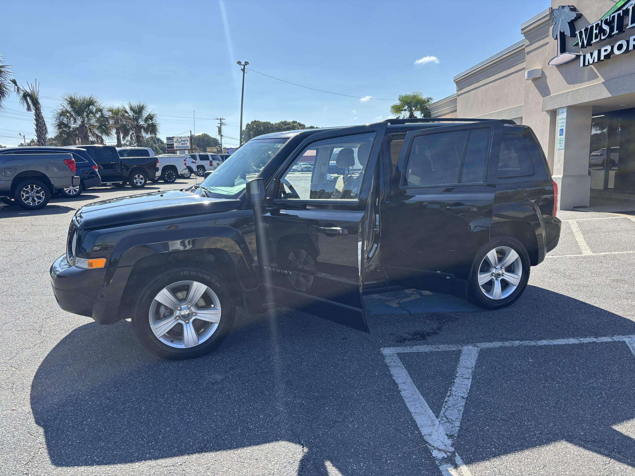 Jeep Patriot FWD 4dr Latitude 2013