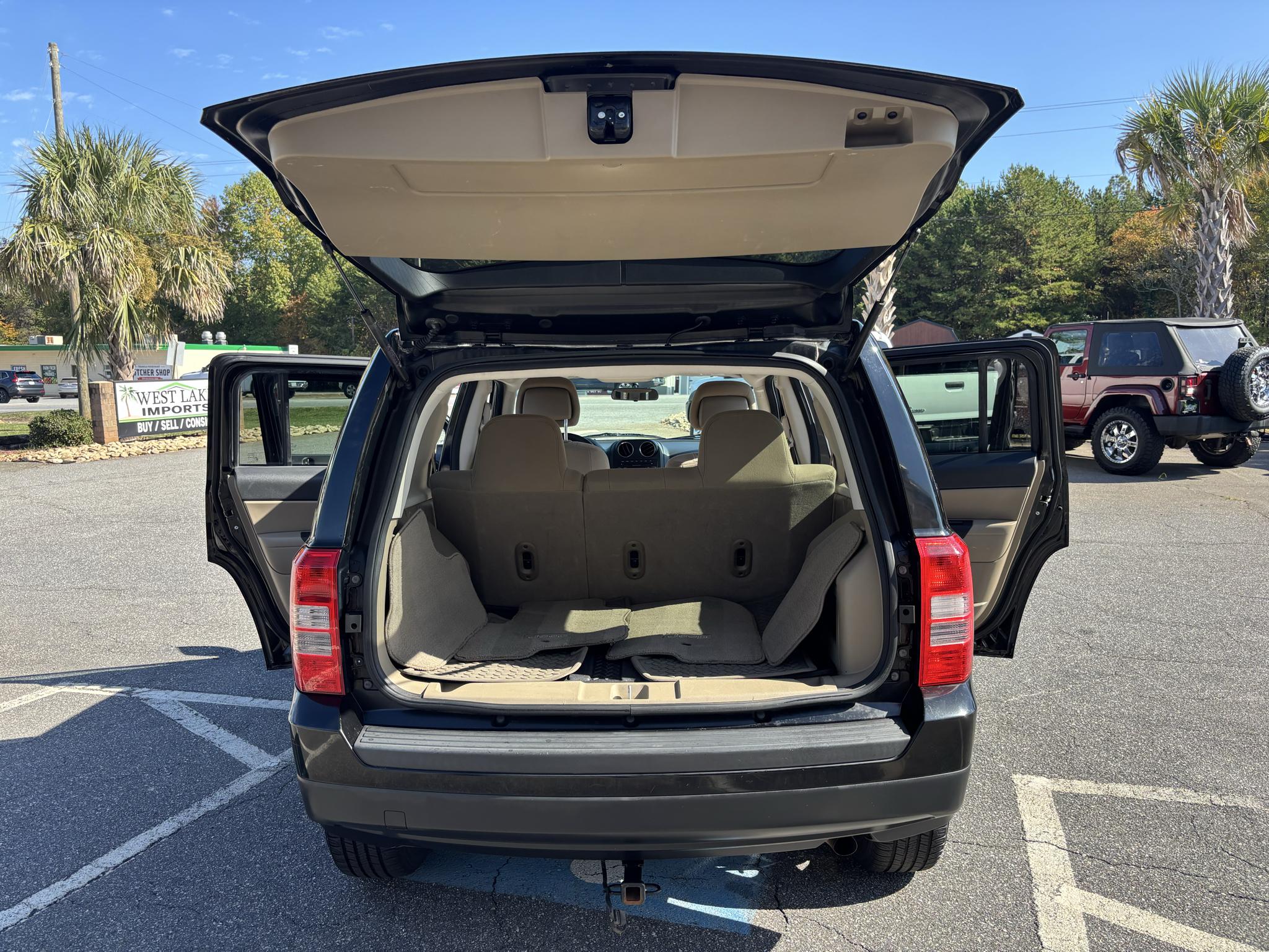 Jeep Patriot FWD 4dr Latitude 2013