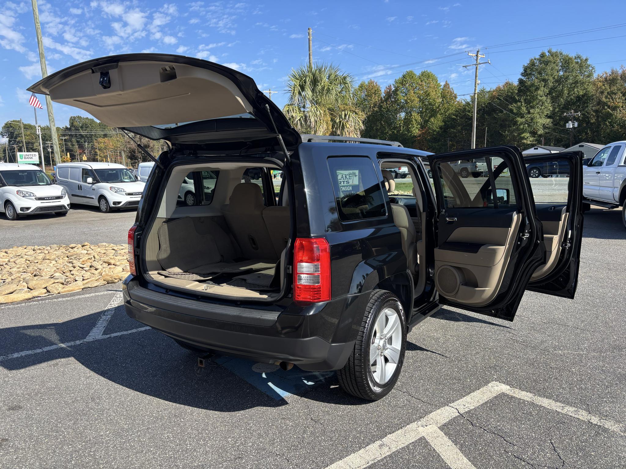 Jeep Patriot FWD 4dr Latitude 2013