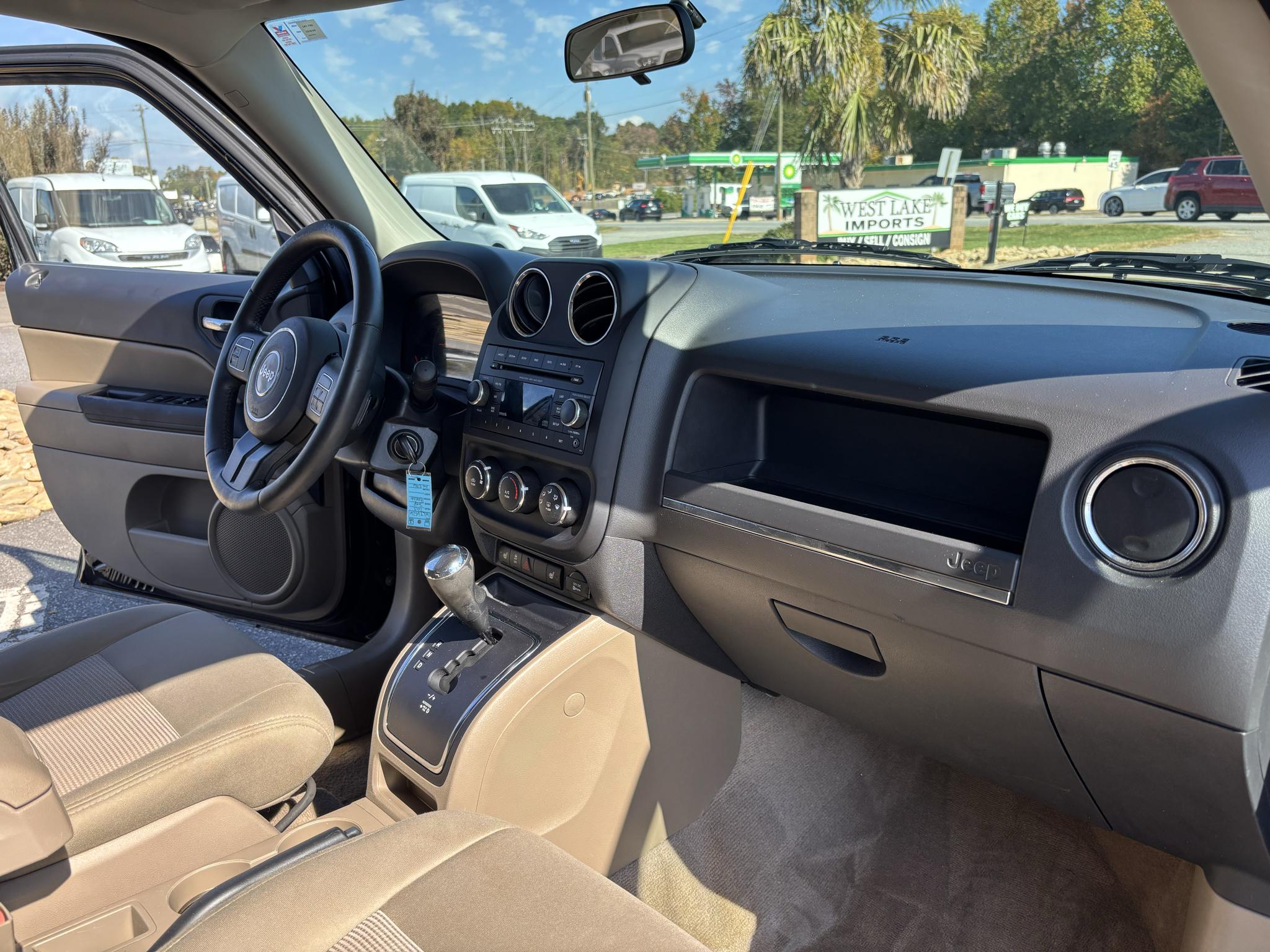 Jeep Patriot FWD 4dr Latitude 2013