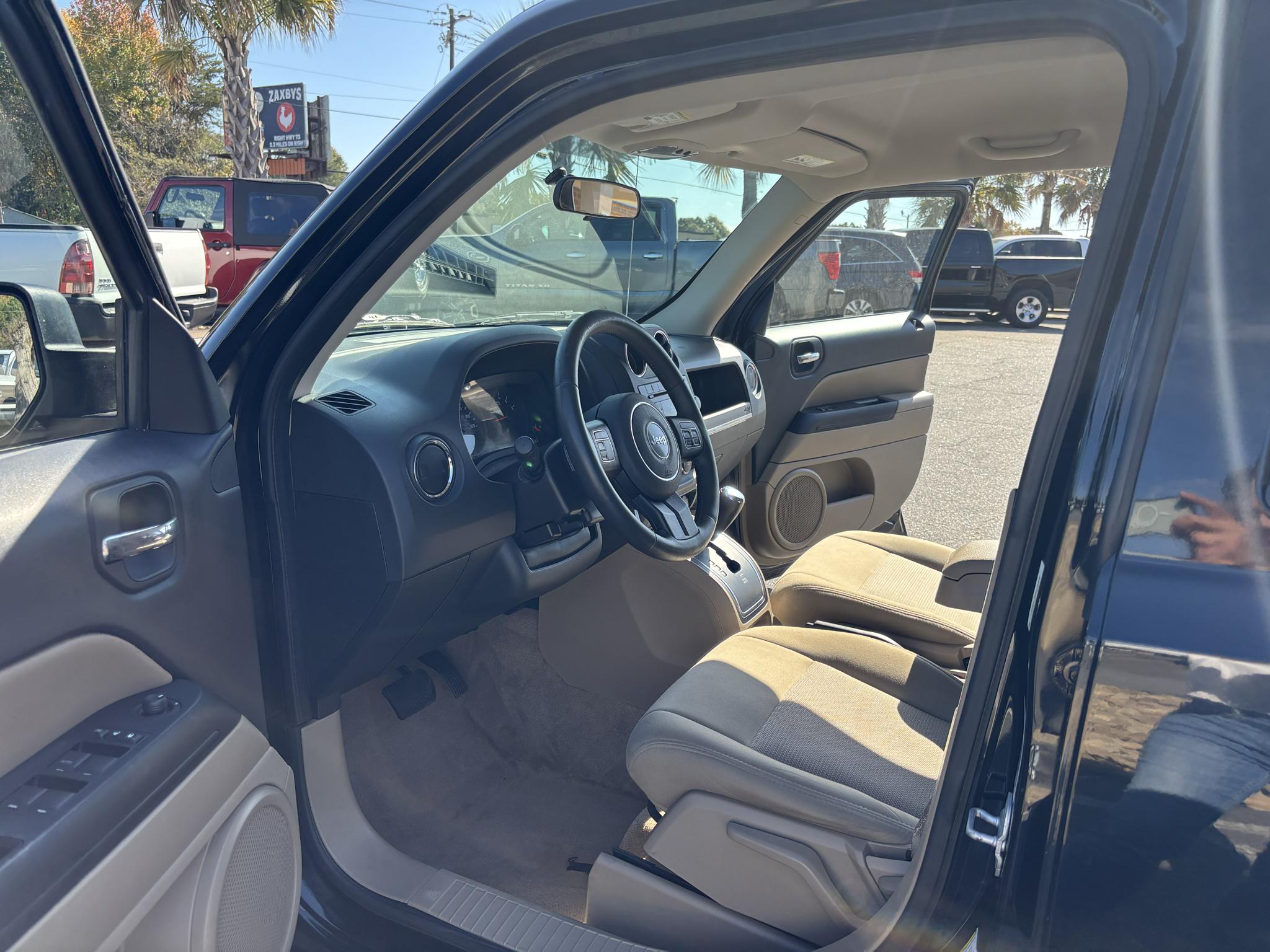 Jeep Patriot FWD 4dr Latitude 2013