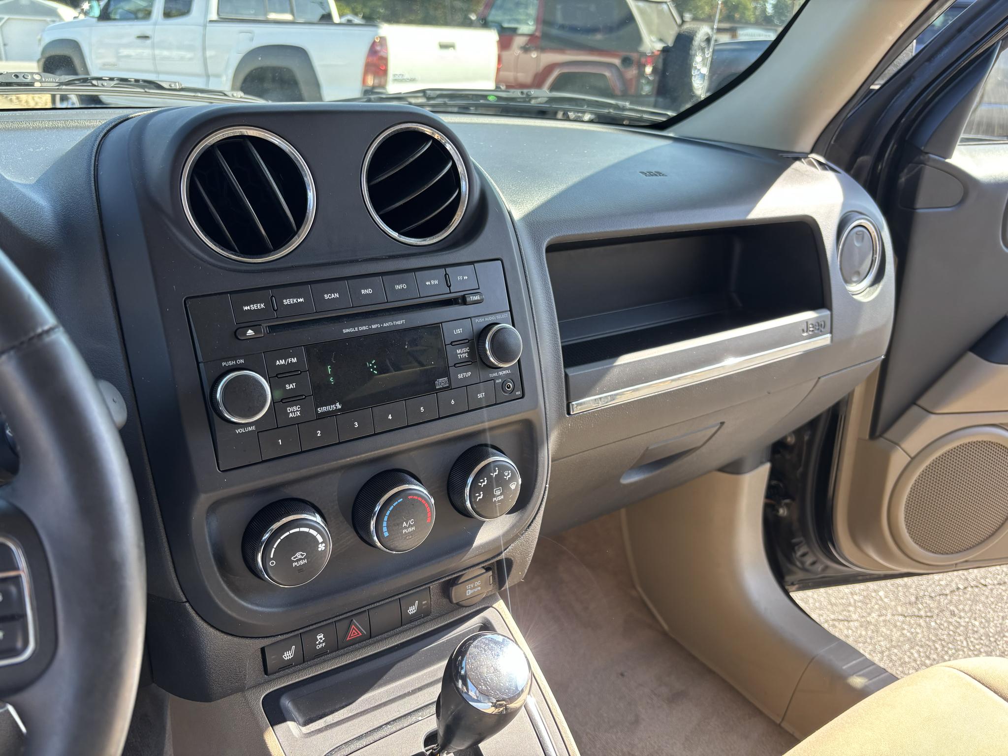 Jeep Patriot FWD 4dr Latitude 2013