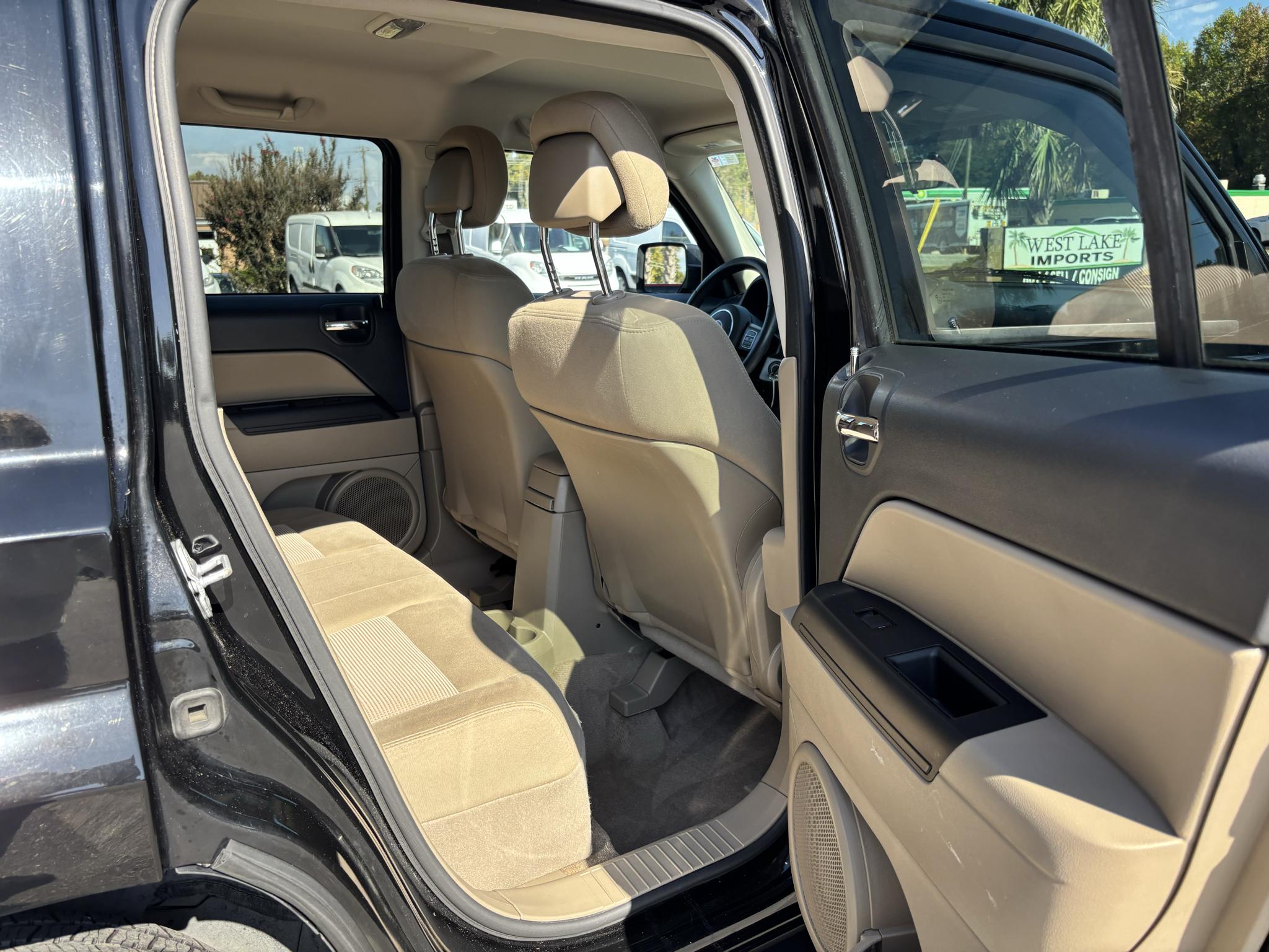Jeep Patriot FWD 4dr Latitude 2013