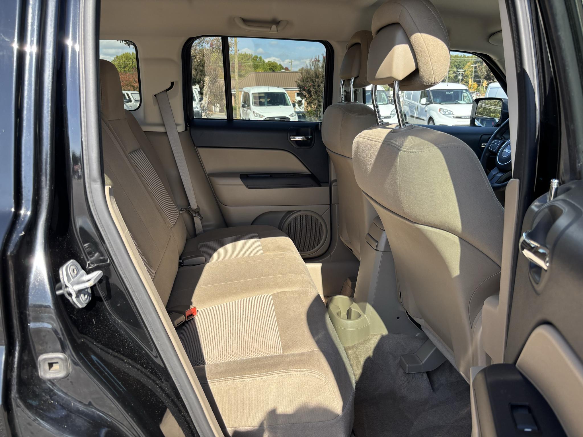 Jeep Patriot FWD 4dr Latitude 2013
