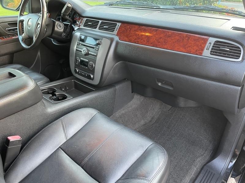 GMC Yukon SLT1 4WD 2011
