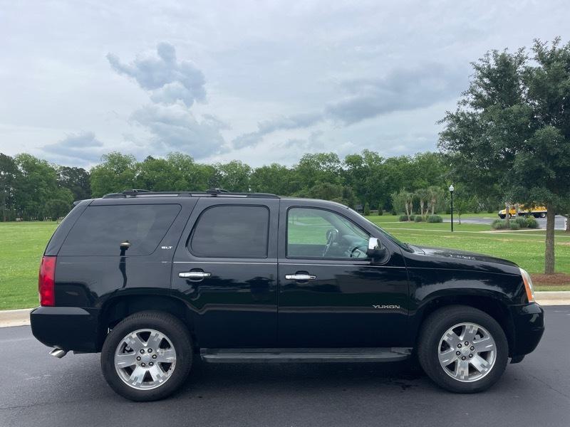 GMC Yukon SLT1 4WD 2011