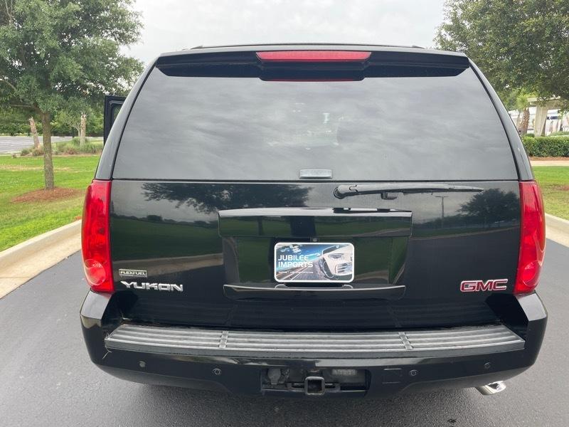 GMC Yukon SLT1 4WD 2011