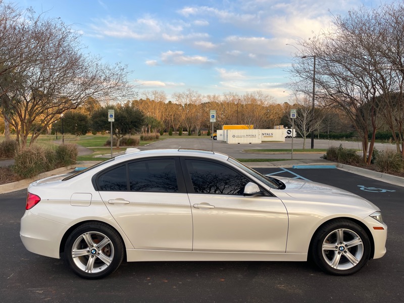 BMW 3-Series 320i Sedan 2015