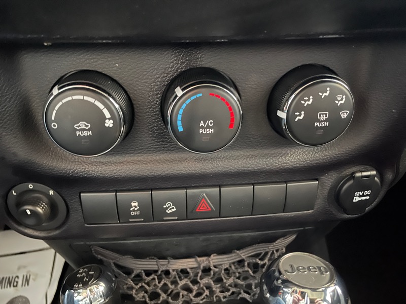 Jeep Wrangler Unlimited Sport 4WD 2015