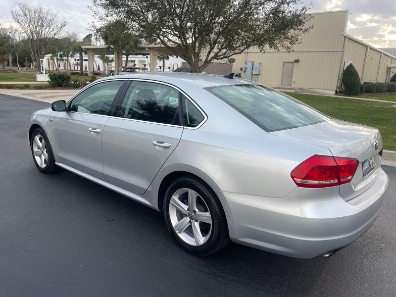 Volkswagen Passat Limited Edition 4D Sedan 2015