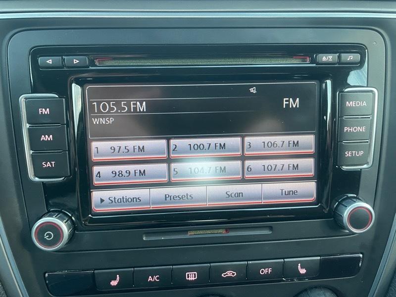 Volkswagen Passat Limited Edition 4D Sedan 2015