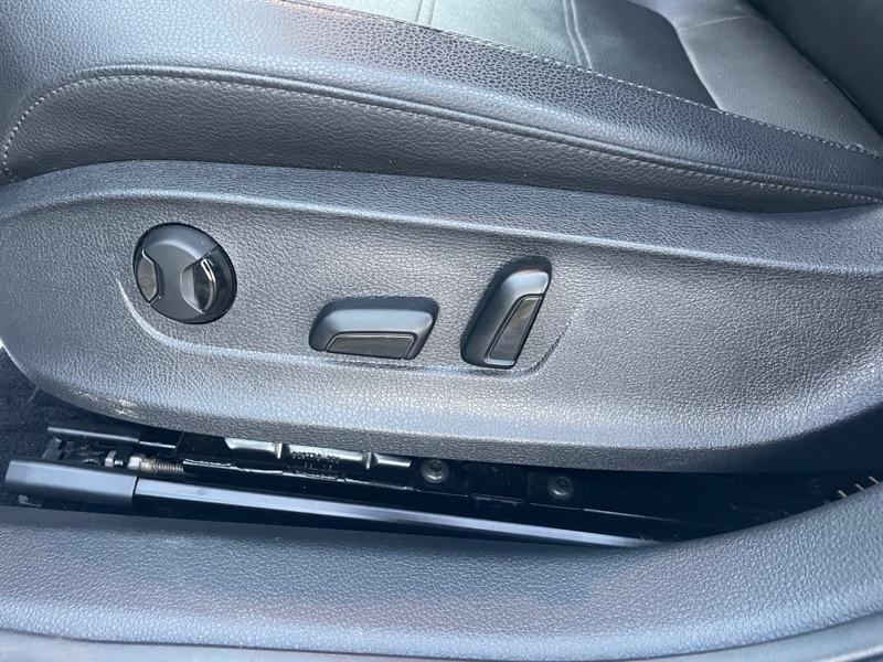 Volkswagen Passat Limited Edition 4D Sedan 2015