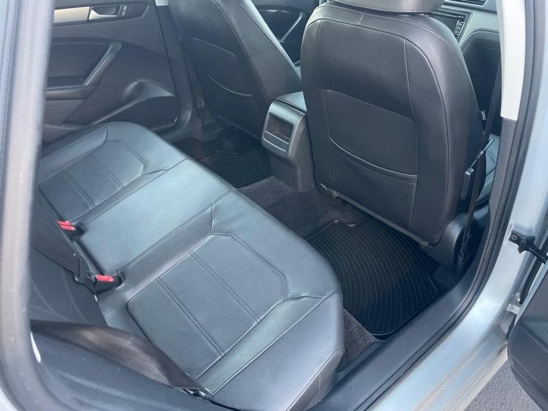 Volkswagen Passat Limited Edition 4D Sedan 2015