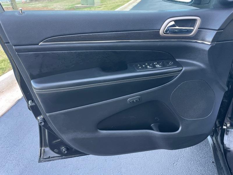 Jeep Grand Cherokee Limited 2WD 2017