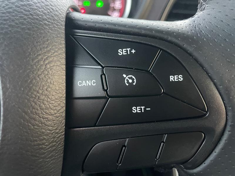 Dodge Challenger 2dr Cpe R/T 2018