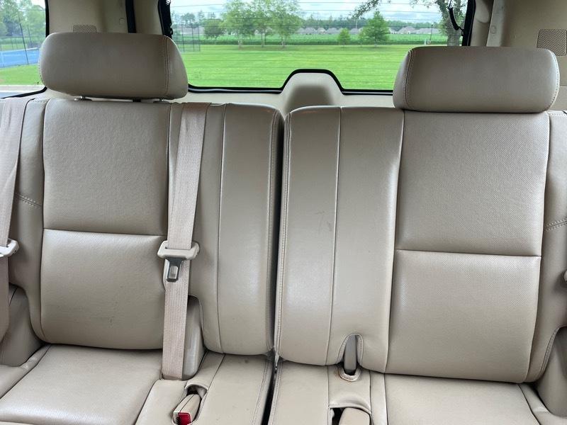 GMC Yukon Denali XL 2WD 2011