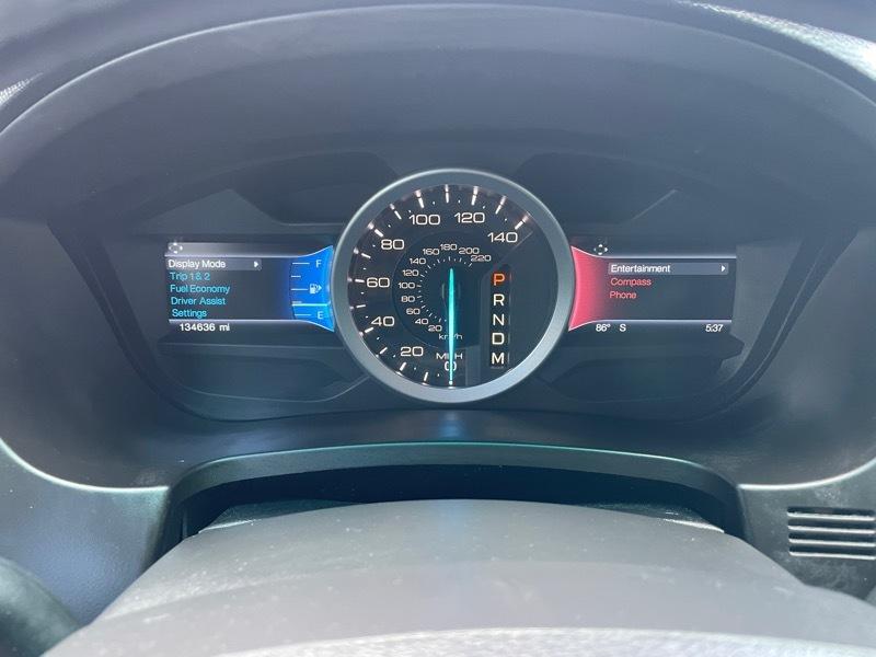 Ford Explorer XLT 4-Door 2WD 2014