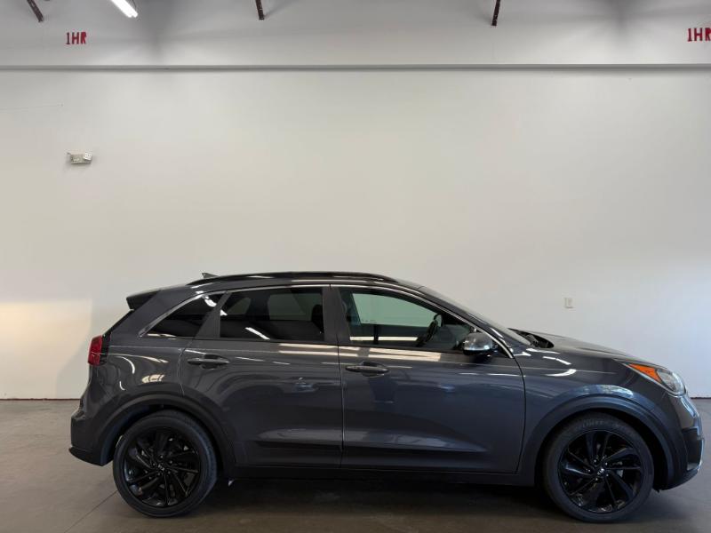 2018 Kia Niro EX photo 2