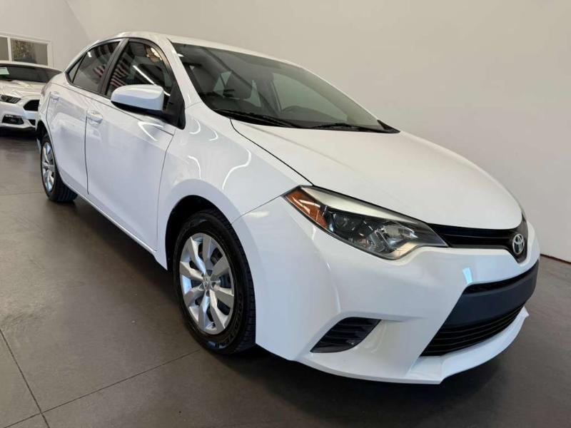 2016 Toyota Corolla LE photo 4