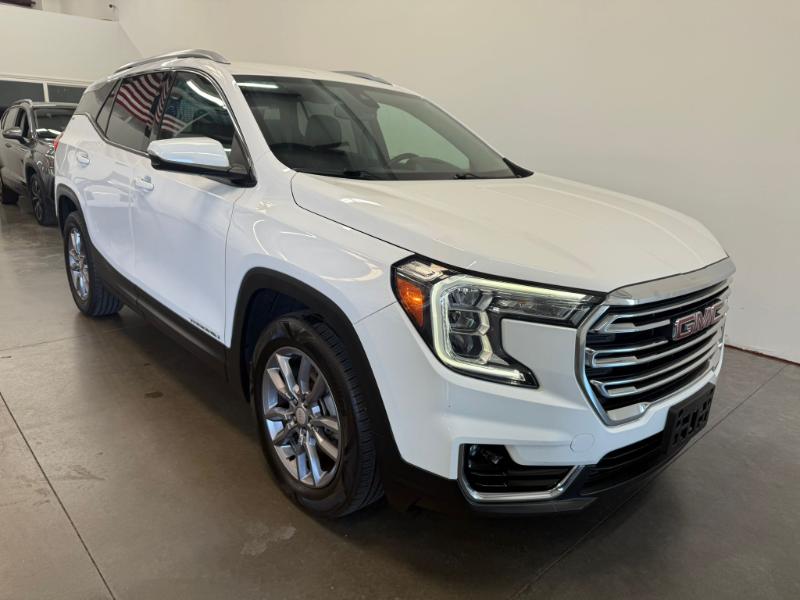 2023 Gmc Terrain SLT photo 3