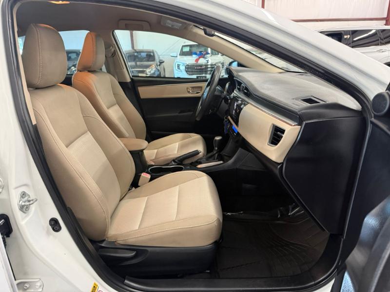 Toyota Corolla LE 2016