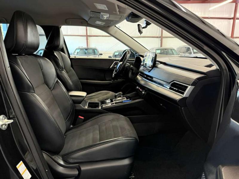 Mitsubishi Outlander SE 2024