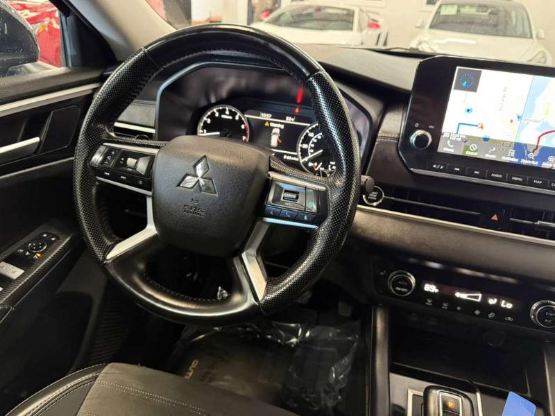 Mitsubishi Outlander SE 2024