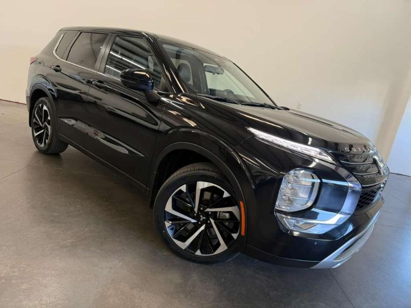 Mitsubishi Outlander SE 2024