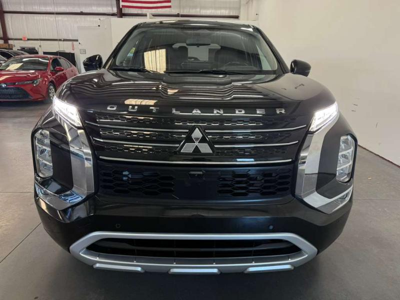 Mitsubishi Outlander SE 2024