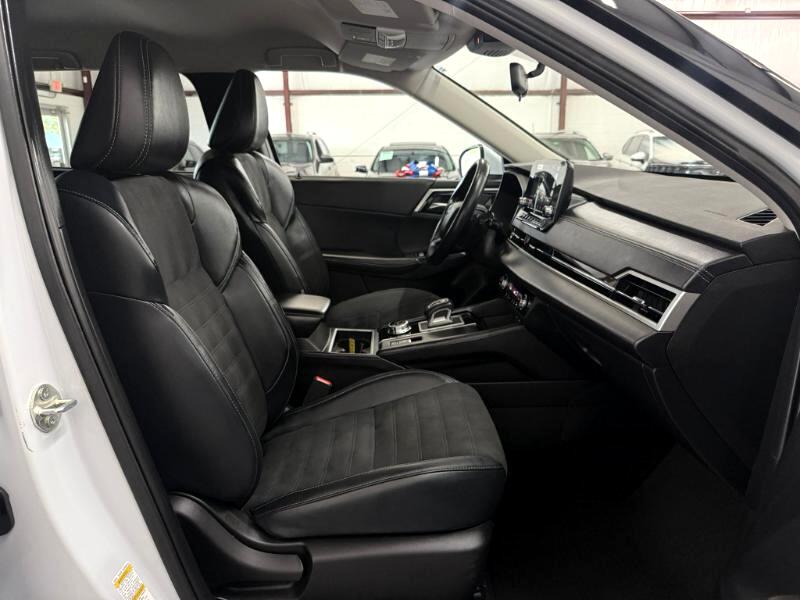 Mitsubishi Outlander SE 2024