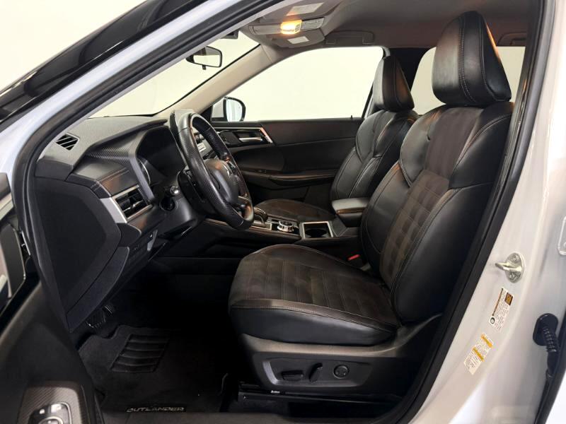 Mitsubishi Outlander SE 2024