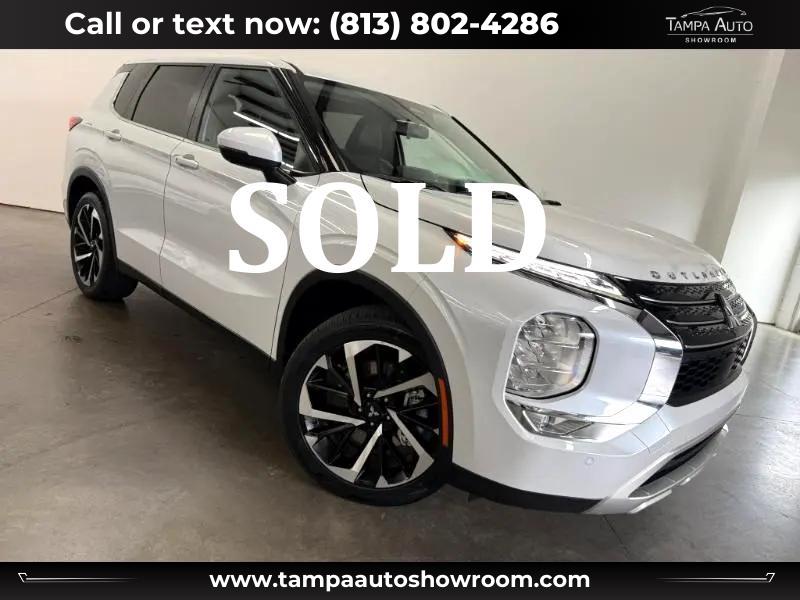 2024 Mitsubishi Outlander SE