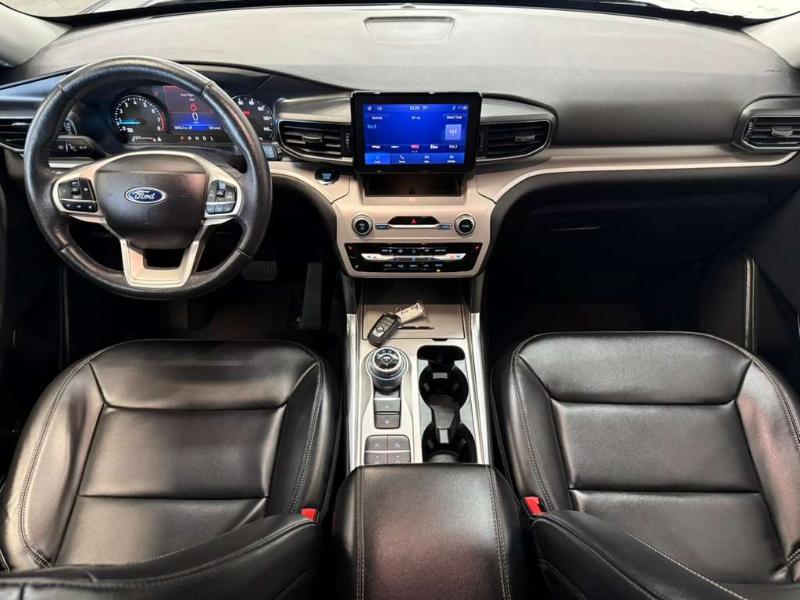 Ford Explorer XLT 2023