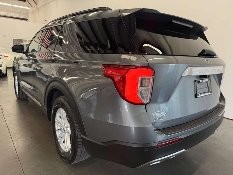 Ford Explorer XLT 2023