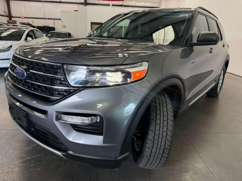 Ford Explorer XLT 2023