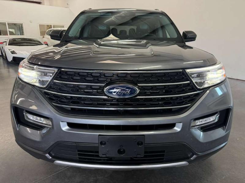 Ford Explorer XLT 2023