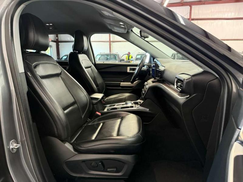 Ford Explorer XLT 2023