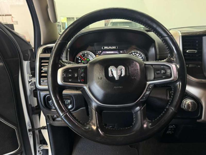 RAM 1500 Laramie Crew Cab SWB 2WD 2020