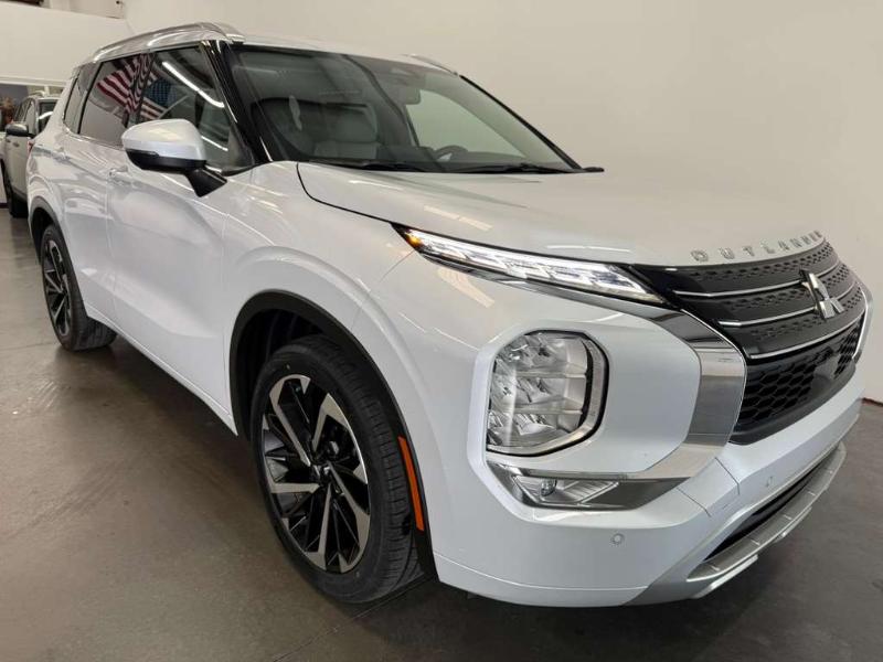 Mitsubishi Outlander SEL 2024