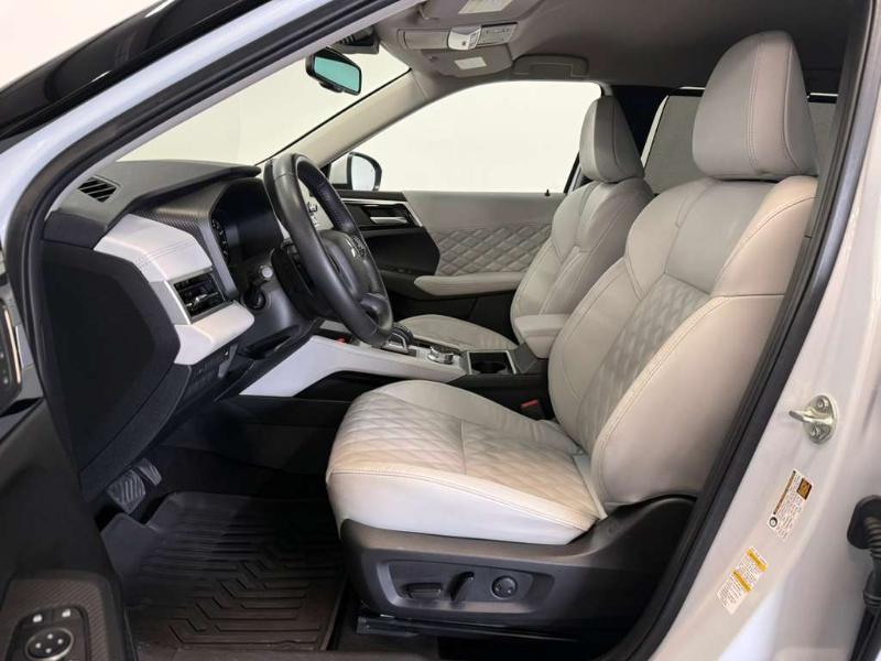 Mitsubishi Outlander SEL 2024