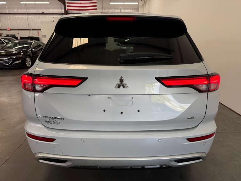 Mitsubishi Outlander SEL 2024