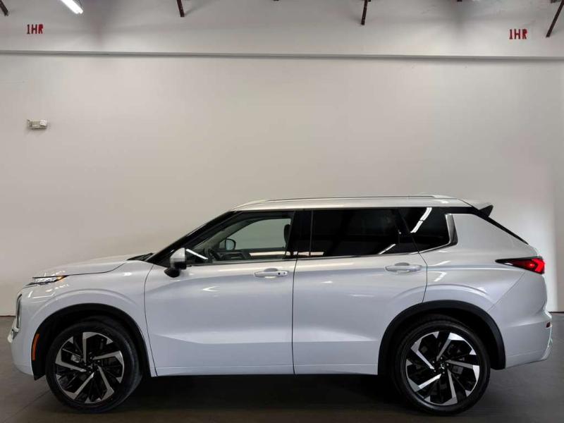 Mitsubishi Outlander SEL 2024