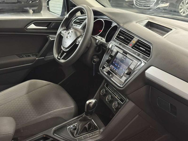 Volkswagen Tiguan S 2020