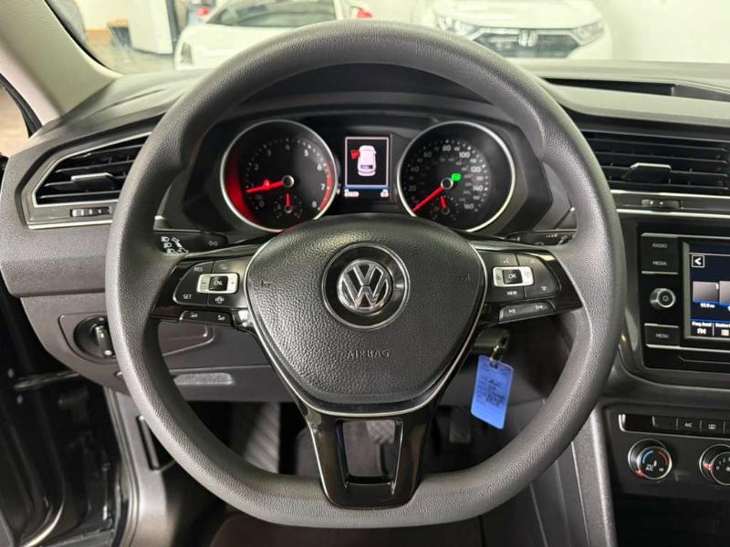 Volkswagen Tiguan S 2020