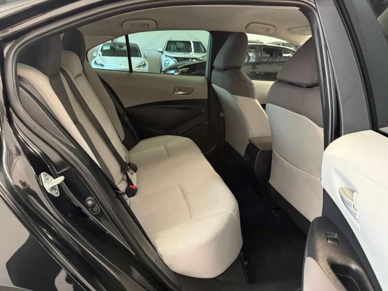 Toyota Corolla LE 2021