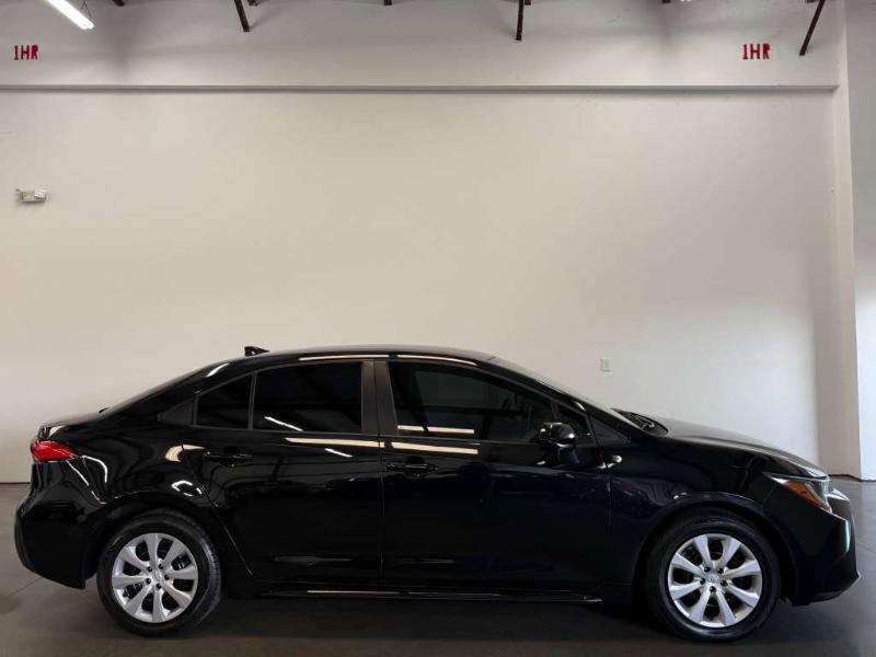 Toyota Corolla LE 2021